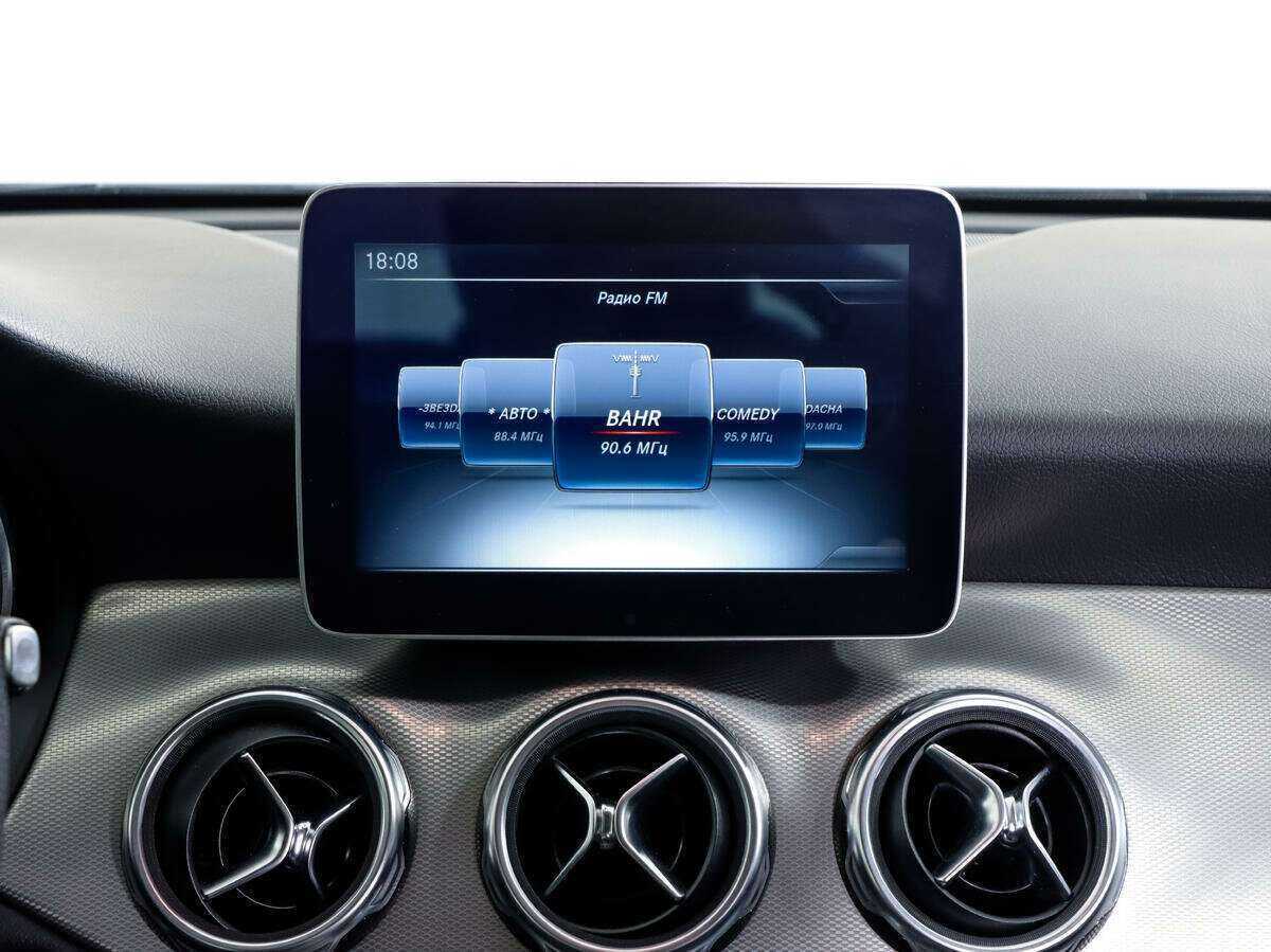 Купить Mercedes-Benz GLA 250, 2017, 73 444 км, фото №16