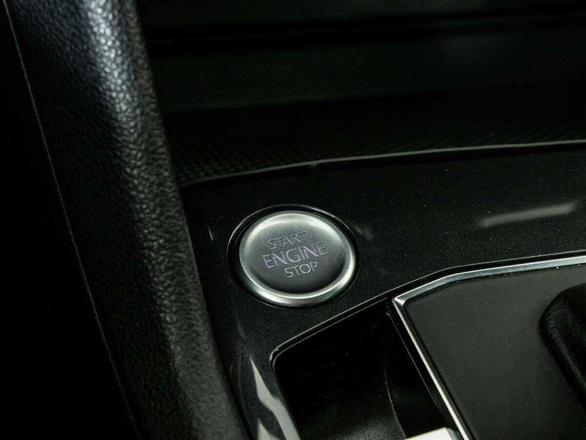 Купить Volkswagen Tiguan, 2020, 88 056 км, фото №17