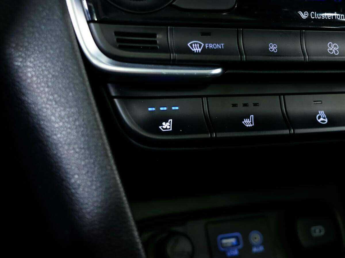 Купить Hyundai Santa Fe, 2018, 57 038 км, фото №17