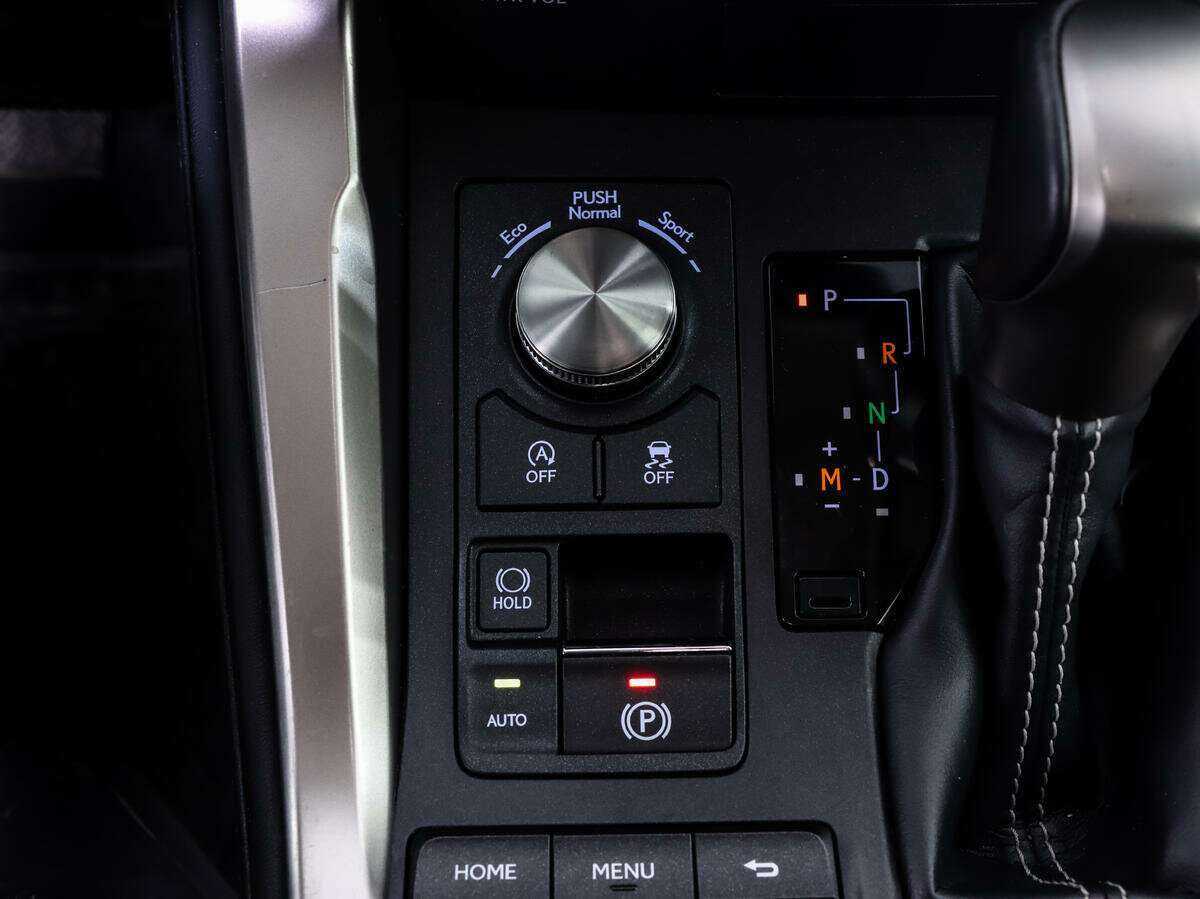 Купить Lexus NX 200, 2019, 49 256 км, фото №15