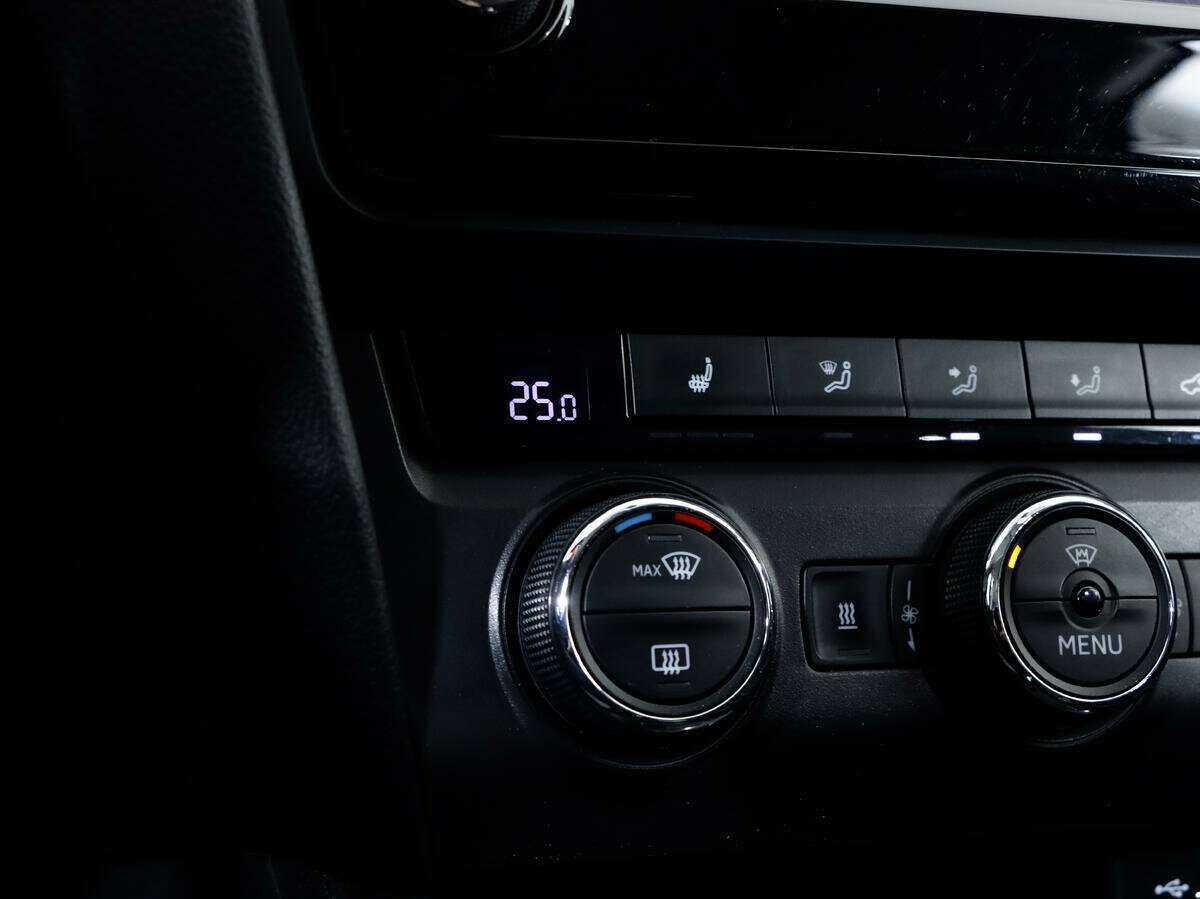 Купить Skoda Octavia, 2016, 185 938 км, фото №16