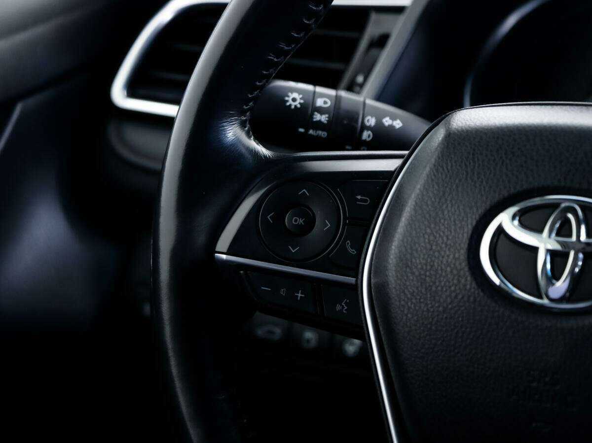 Купить Toyota Camry, 2018, 71 100 км, фото №17
