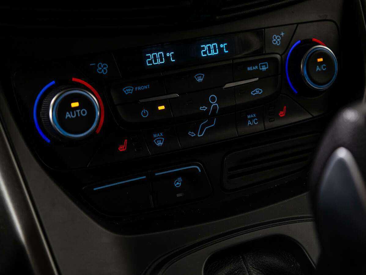 Купить Ford Kuga, 2018, 122 370 км, фото №15