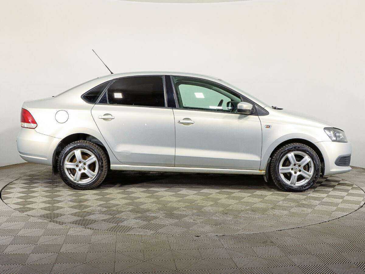Купить Volkswagen Polo, 2011, 170 683 км, фото №4
