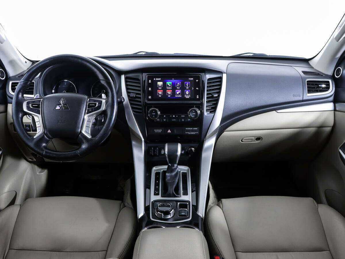 Купить Mitsubishi Pajero Sport, 2017, 140 000 км, фото №10