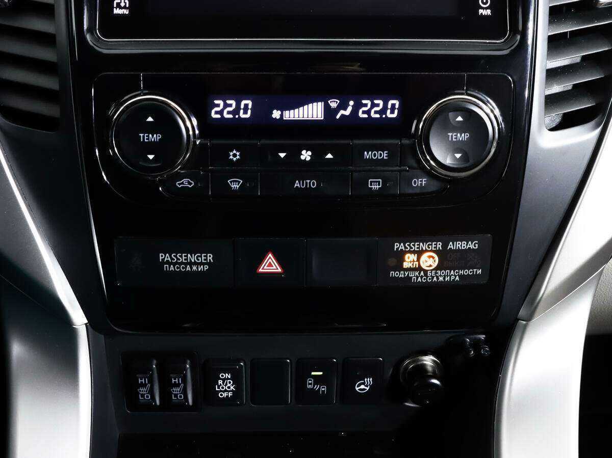 Купить Mitsubishi Pajero Sport, 2017, 140 000 км, фото №14