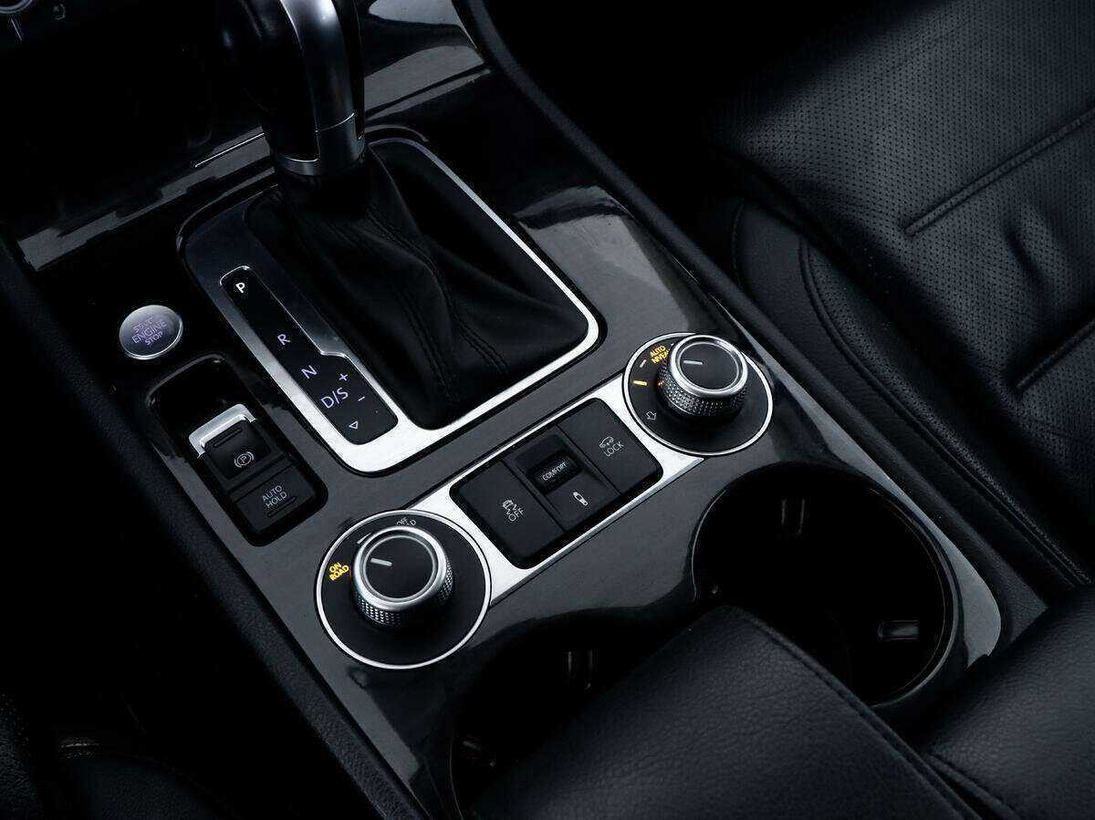 Купить Volkswagen Touareg, 2016, 216 767 км, фото №15