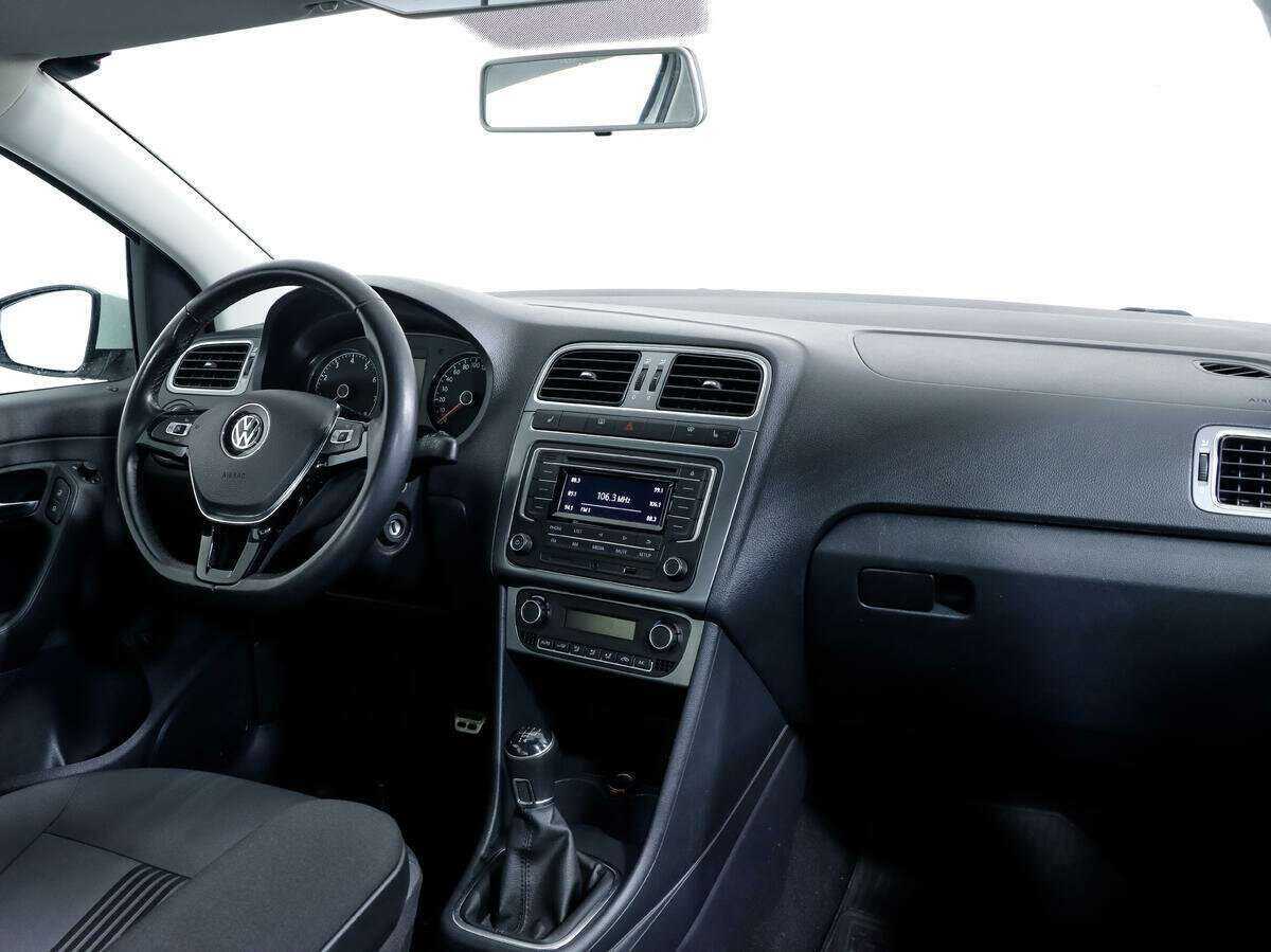 Купить Volkswagen Polo, 2016, 76 520 км, фото №9