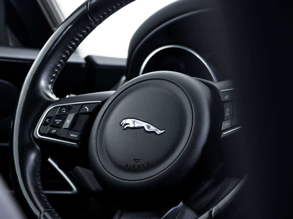 Купить Jaguar XE, 2017, 119 519 км, фото №22