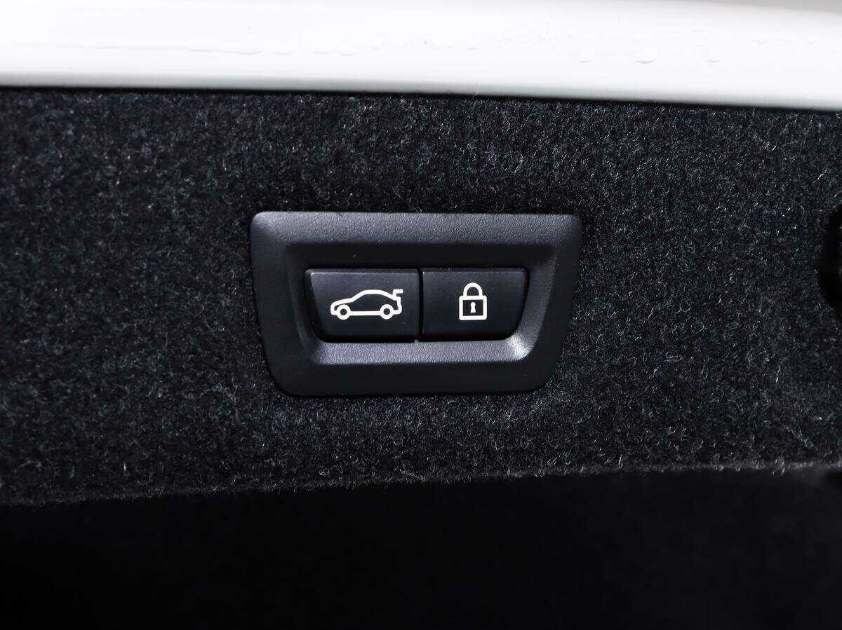 Купить BMW 5 серии 530i xDrive, 2017, 88 344 км, фото №19