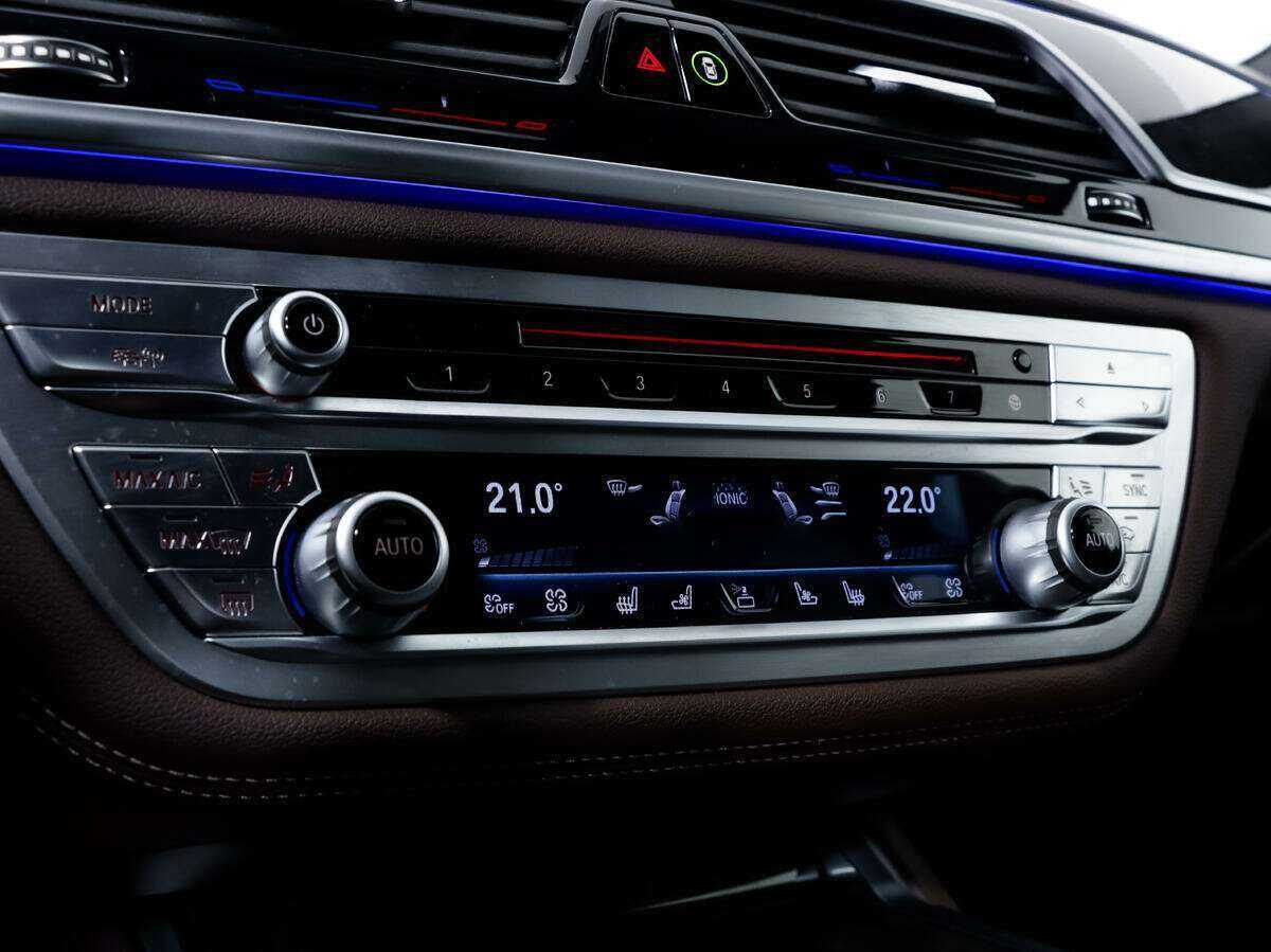 Купить BMW 7 серии 730d xDrive, 2020, 65 000 км, фото №17