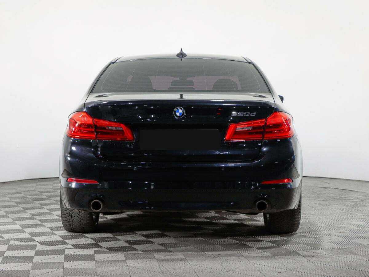 Купить BMW 5 серии 520d, 2017, 157 861 км, фото №6