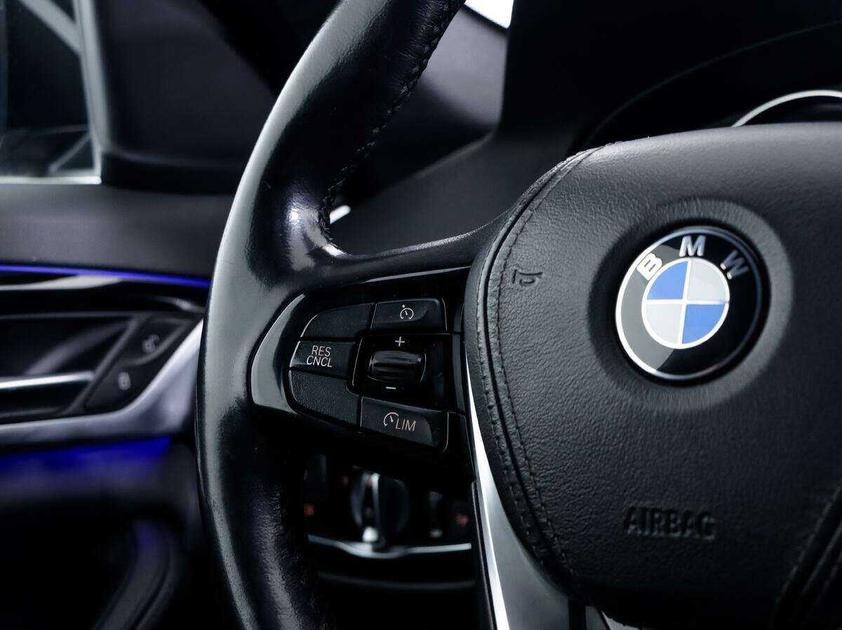 Купить BMW 5 серии 520d, 2017, 157 861 км, фото №14