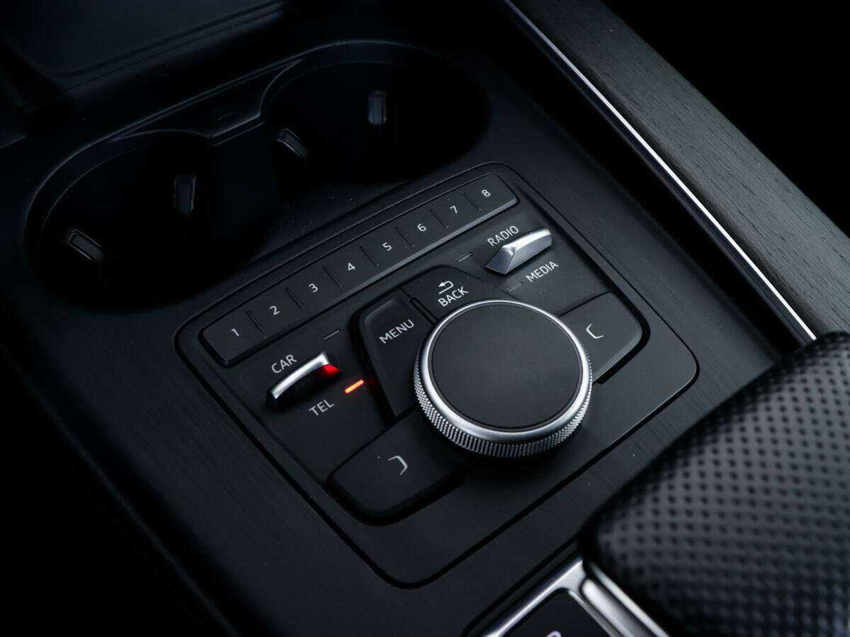 Купить Audi A4, 2019, 95 530 км, фото №13