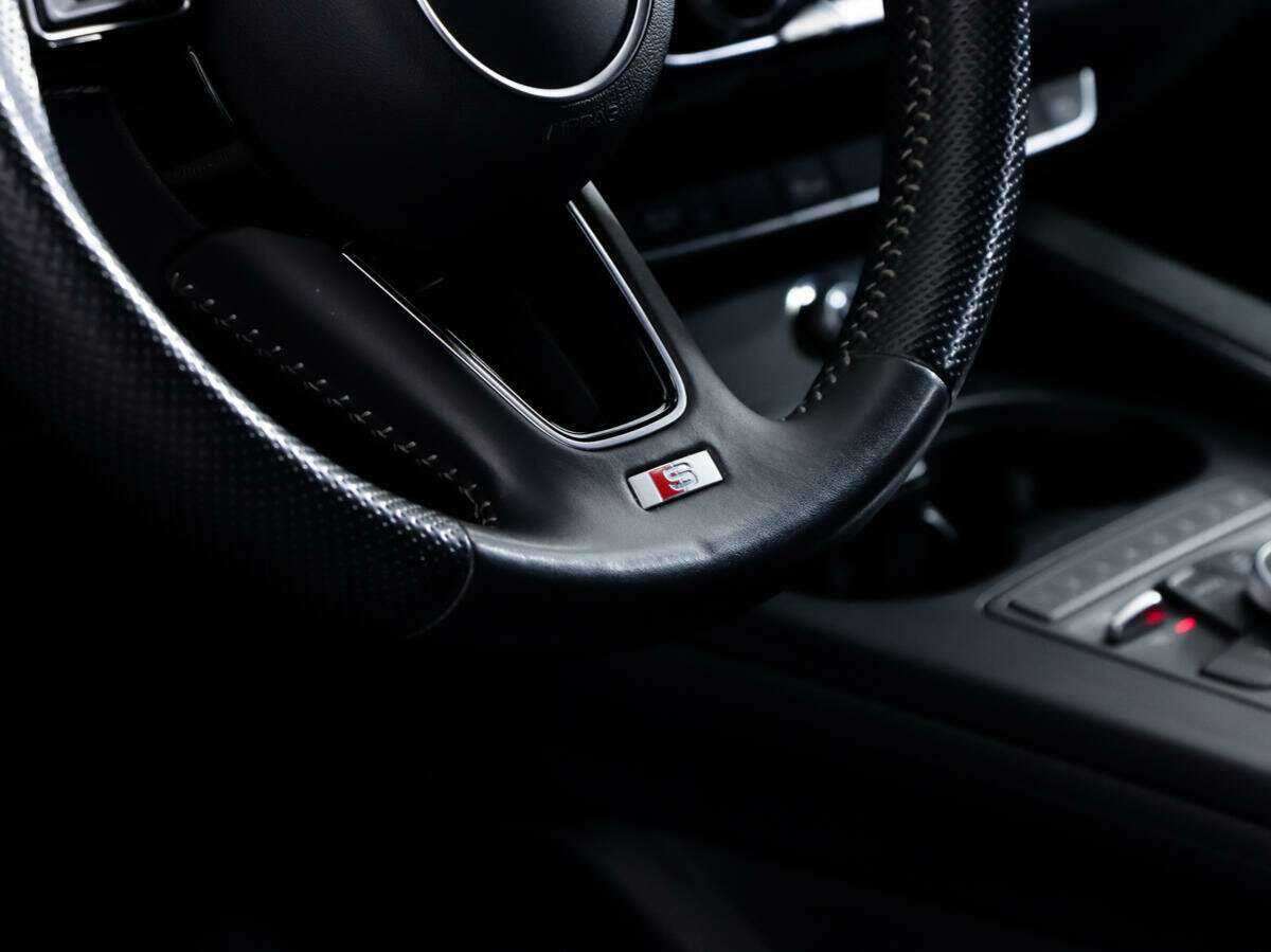 Купить Audi A4, 2019, 95 530 км, фото №17