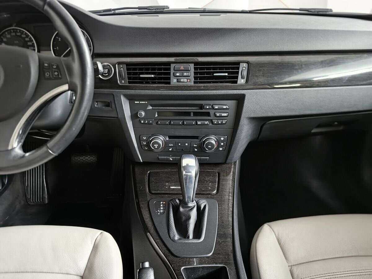 Купить BMW 3 серии 320i, 2012, 84 685 км, фото №11
