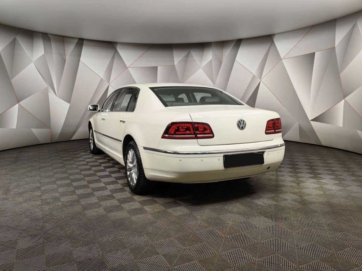 Купить Volkswagen Phaeton 4-Seater Long, 2014, 187 109 км, фото №4