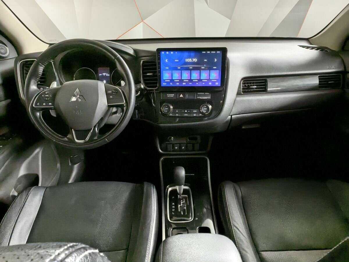 Купить Mitsubishi Outlander, 2017, 147 097 км, фото №10