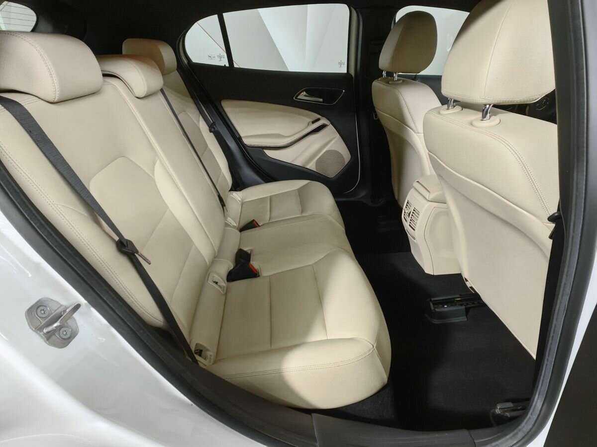 Купить Mercedes-Benz GLA 200, 2019, 117 727 км, фото №12