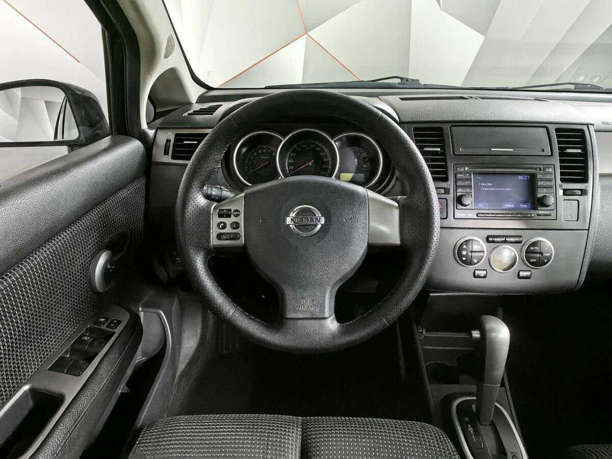 Купить Nissan Tiida, 2010, 299 325 км, фото №15