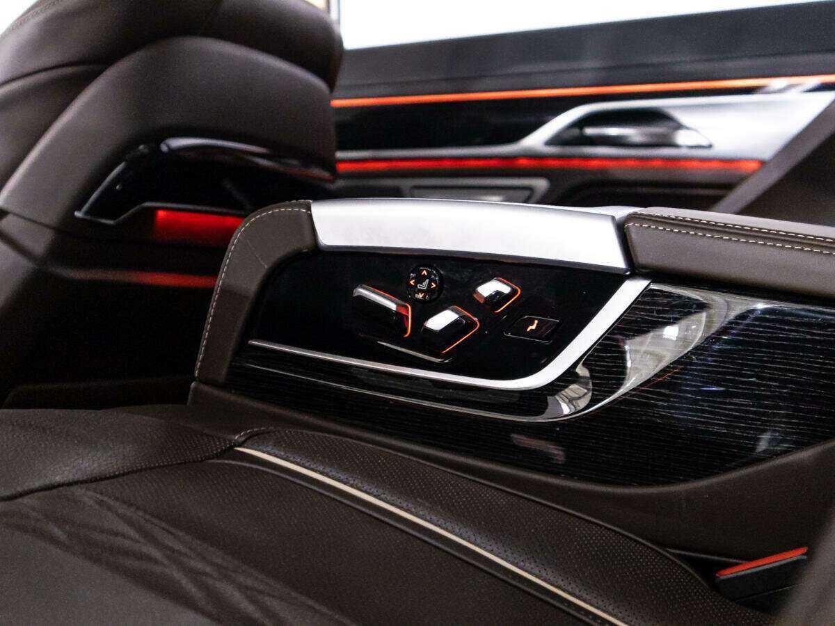Купить BMW 7 серии Long 730Ld xDrive, 2018, 49 287 км, фото №19