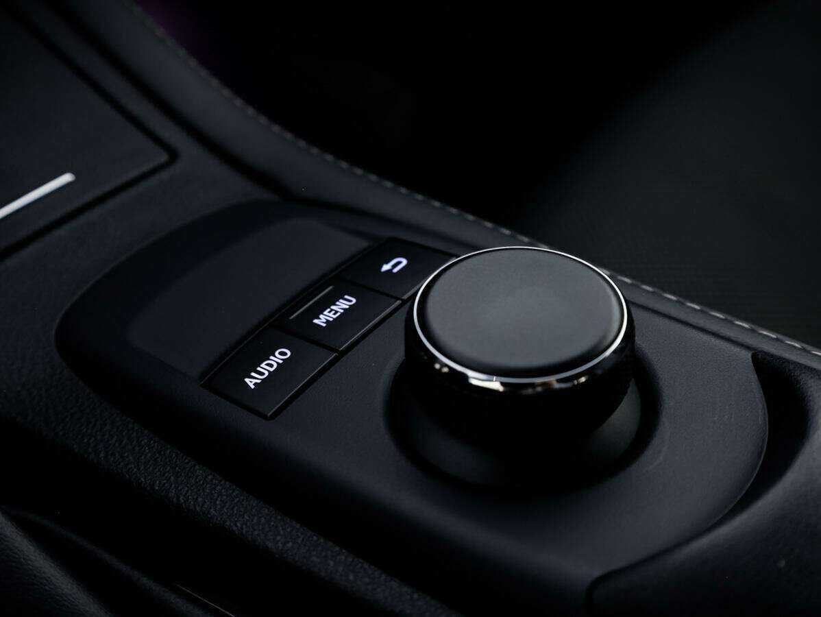 Купить Lexus ES 200, 2017, 104 501 км, фото №22