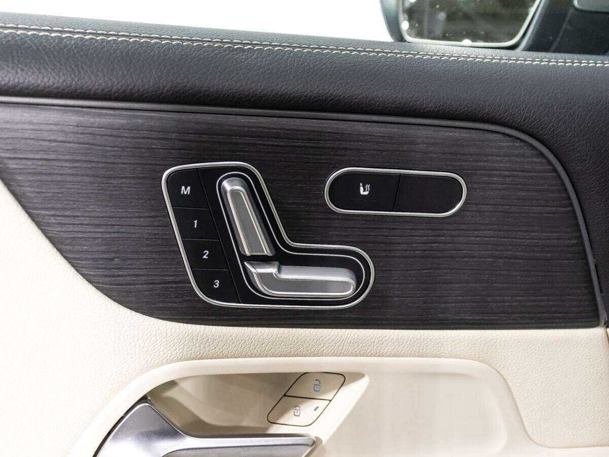 Купить Mercedes-Benz GLB 200 d, 2020, 52 159 км, фото №17