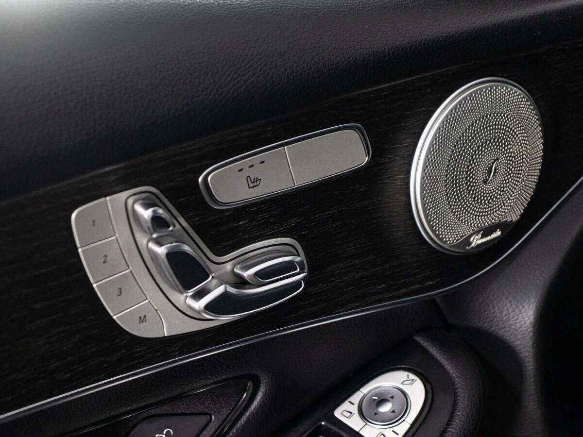 Купить Mercedes-Benz GLC 300 d, 2019, 158 380 км, фото №15