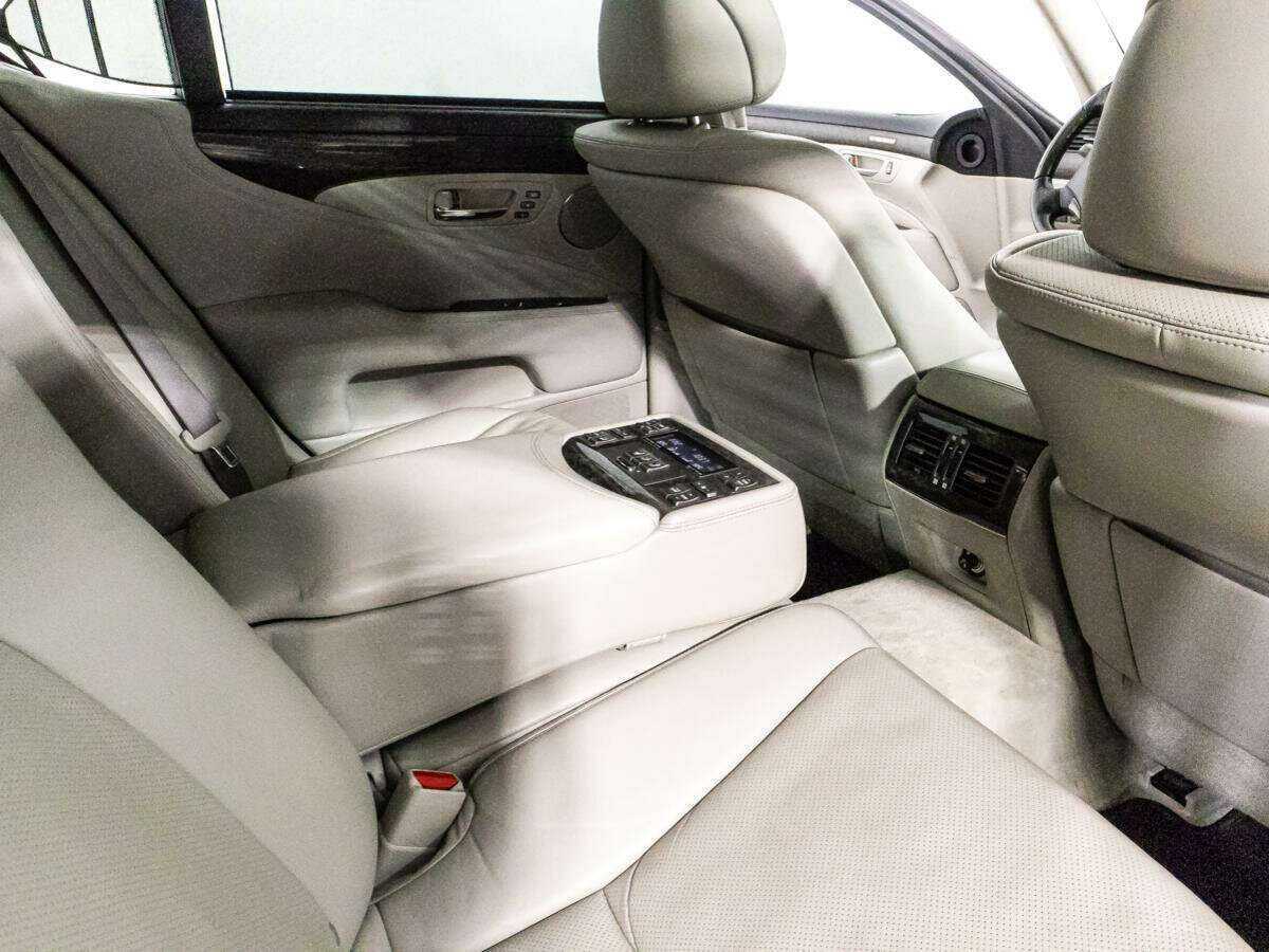 Купить Lexus LS Long 460 L, 2006, 241 352 км, фото №18