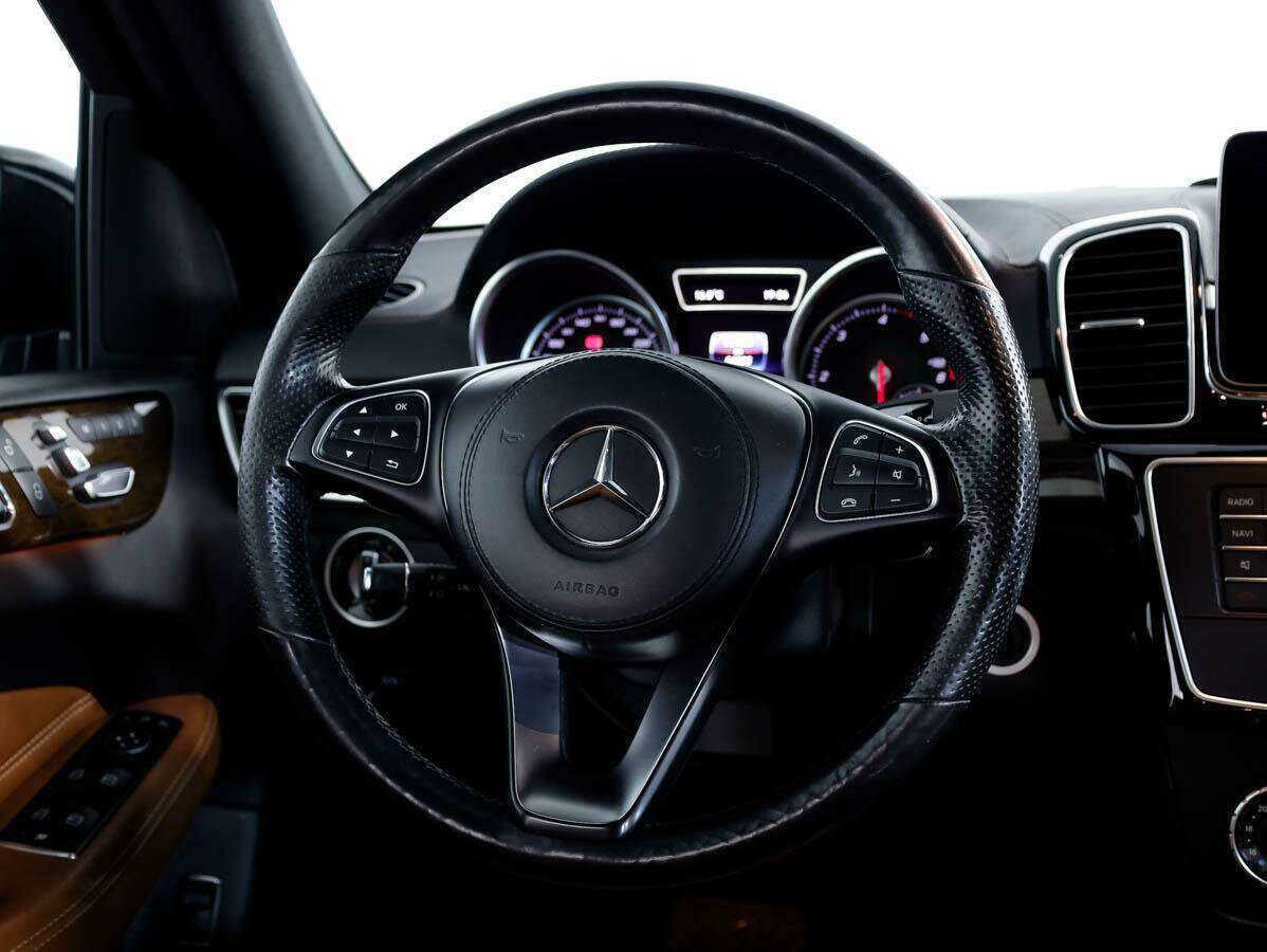 Купить Mercedes-Benz GLS 350 d, 2016, 54 805 км, фото №17