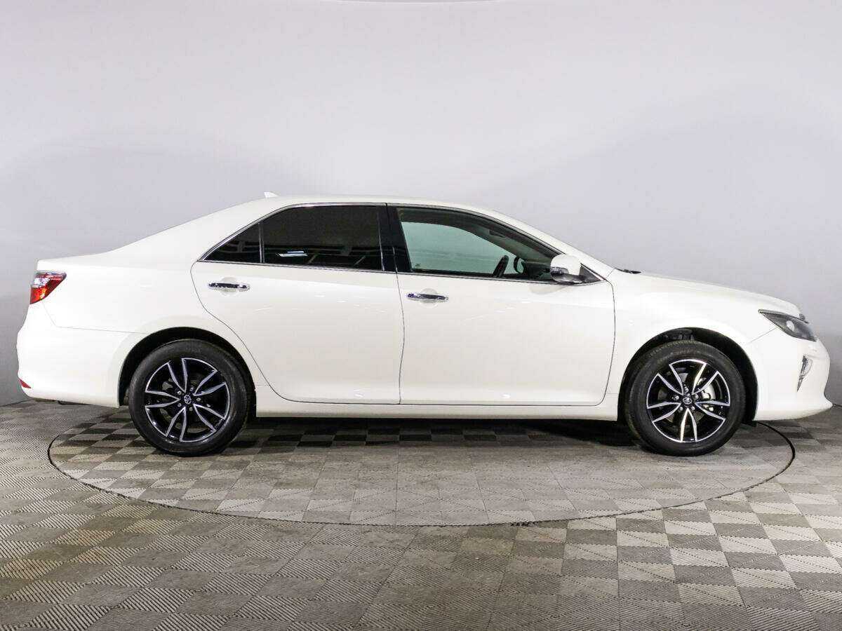 Купить Toyota Camry, 2017, 33 060 км, фото №4