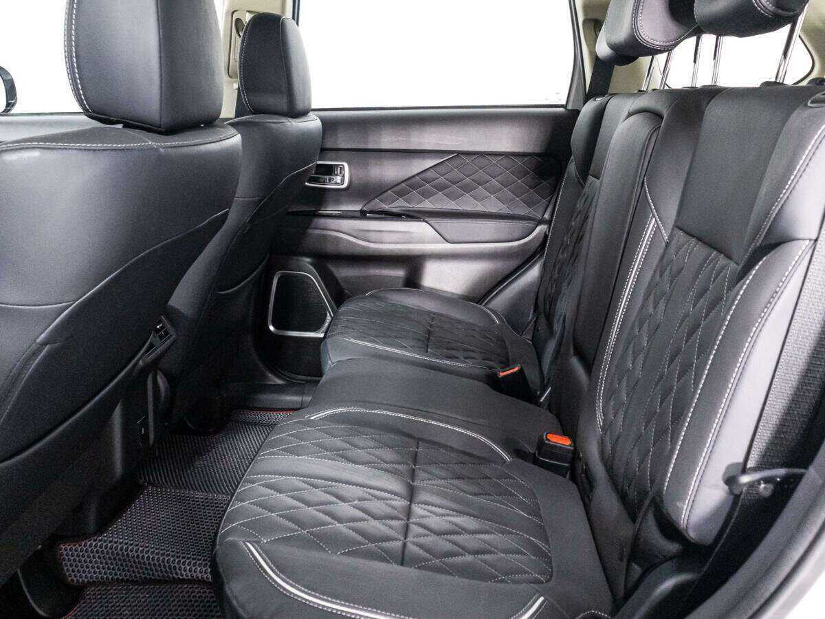 Купить Mitsubishi Outlander, 2022, 35 240 км, фото №9