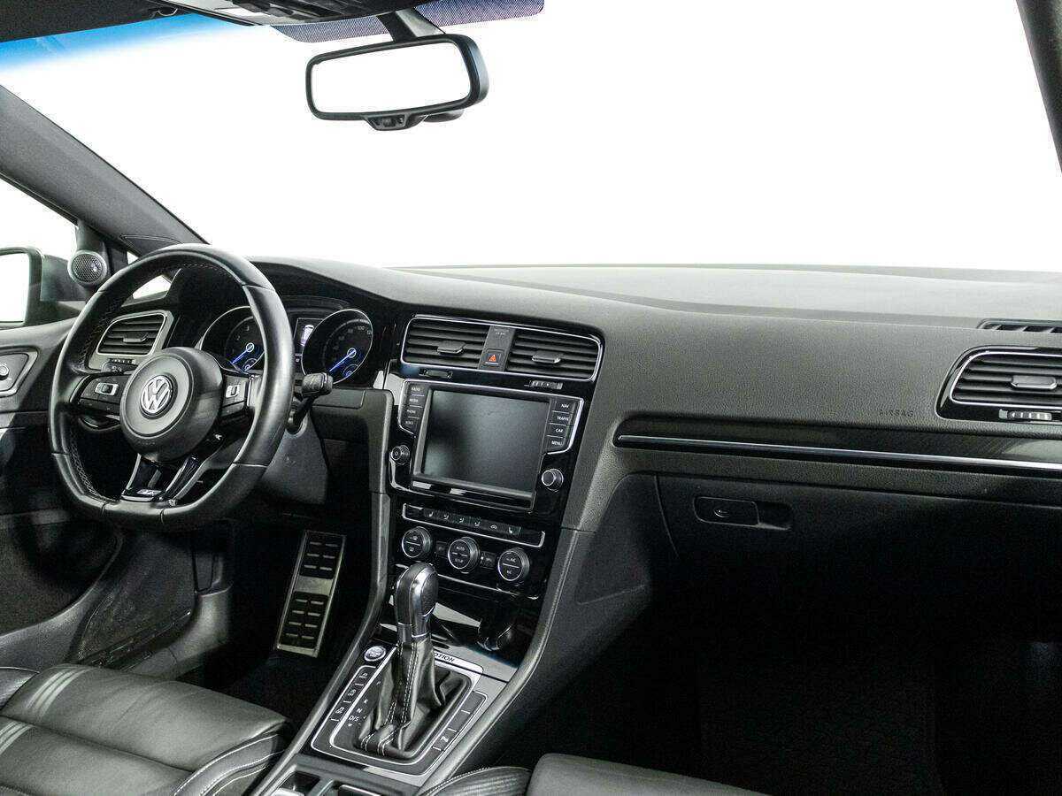 Купить Volkswagen Golf R, 2014, 136 811 км, фото №9