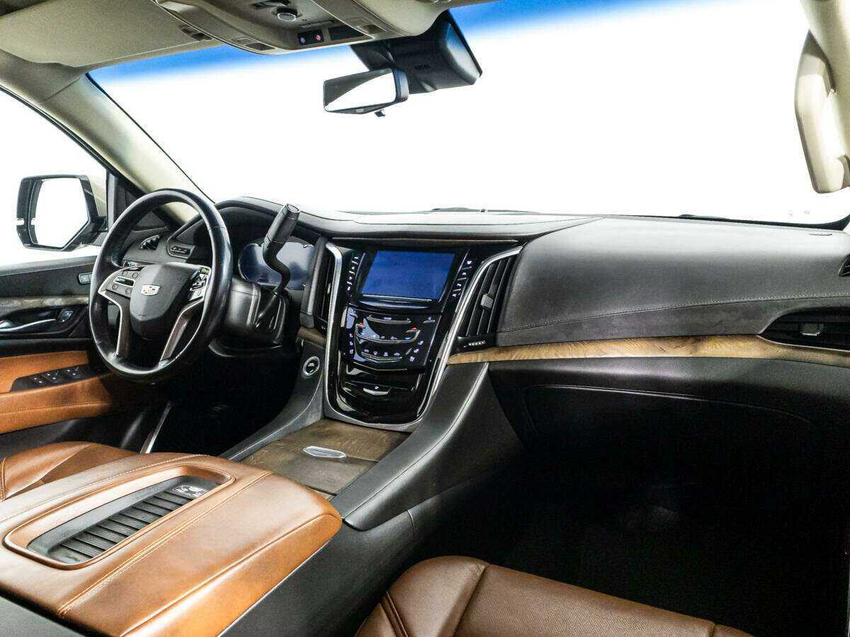 Купить Cadillac Escalade, 2018, 137 000 км, фото №9