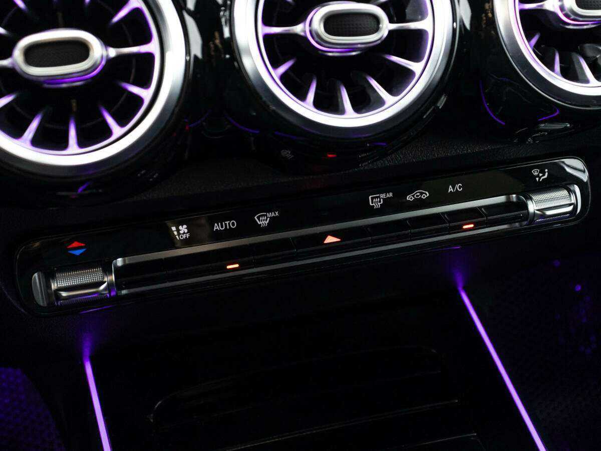 Купить Mercedes-Benz GLB 200 d, 2020, 57 481 км, фото №17