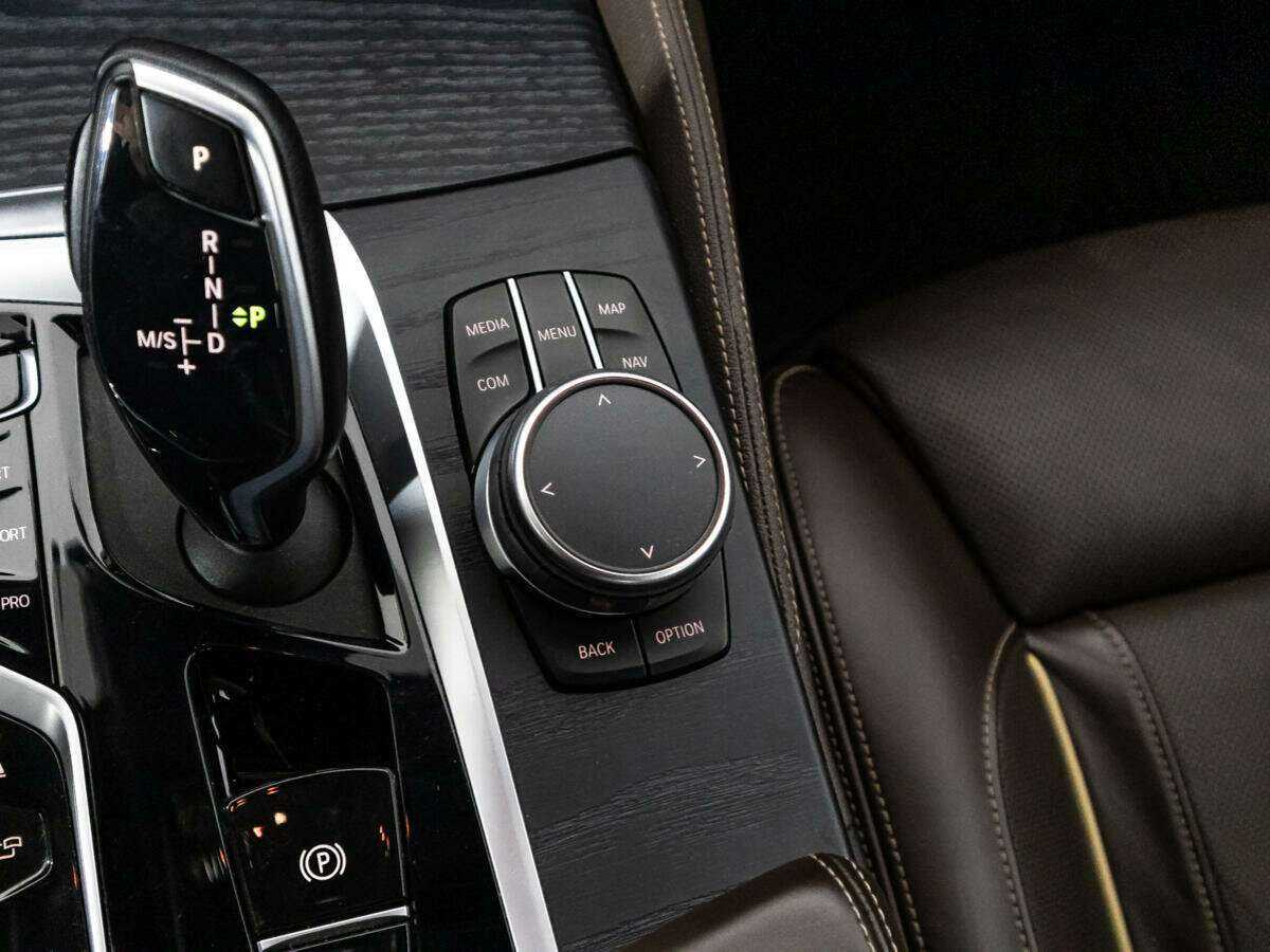 Купить BMW 5 серии 530d xDrive, 2020, 79 958 км, фото №24