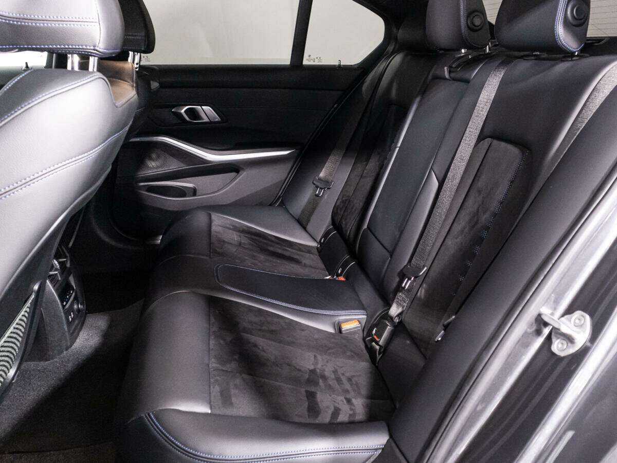 Купить BMW 3 серии 330e, 2020, 85 435 км, фото №10