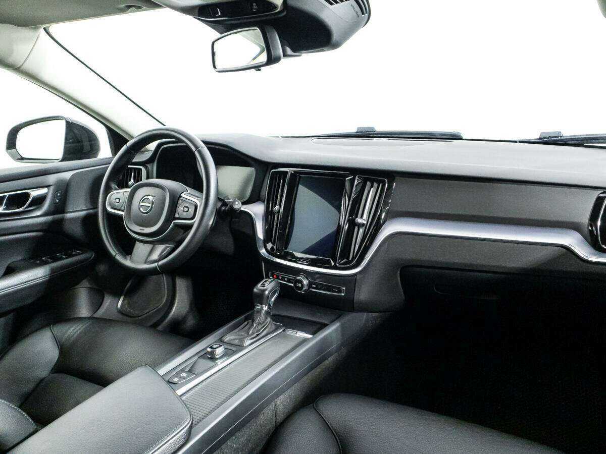 Купить Volvo V60, 2018, 223 990 км, фото №9