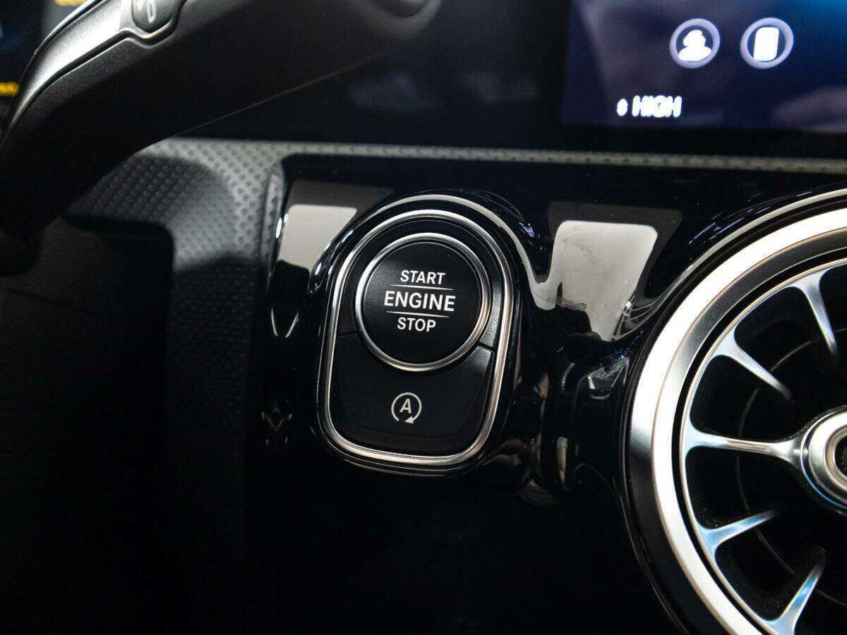 Купить Mercedes-Benz A-Класс 200, 2020, 18 125 км, фото №18