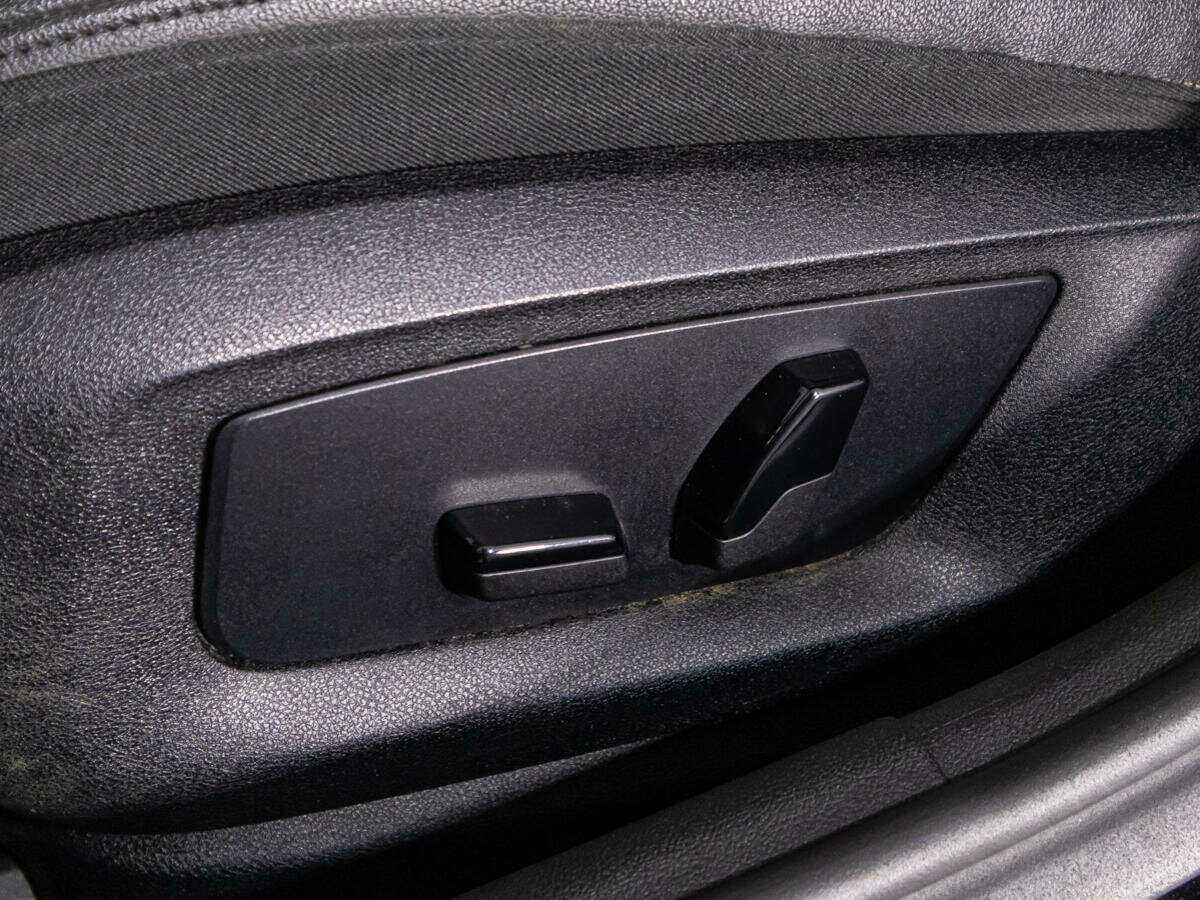 Купить BMW 5 серии 520d, 2017, 226 976 км, фото №19