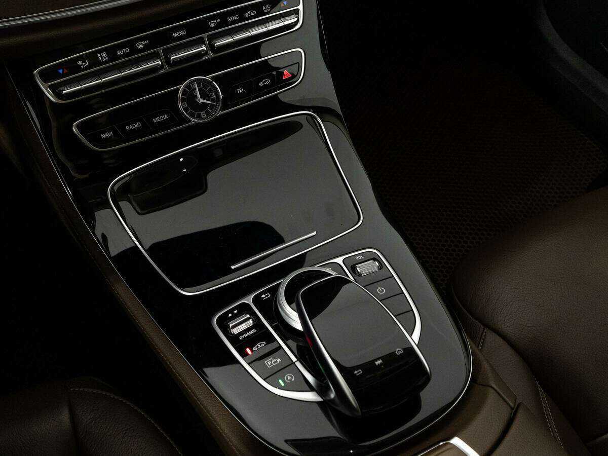 Купить Mercedes-Benz E-Класс 400, 2016, 76 165 км, фото №18