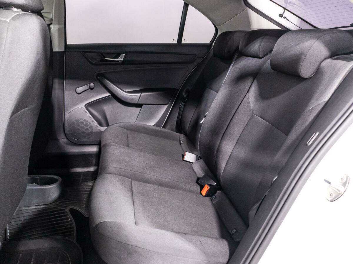Купить Skoda Rapid, 2017, 132 124 км, фото №10