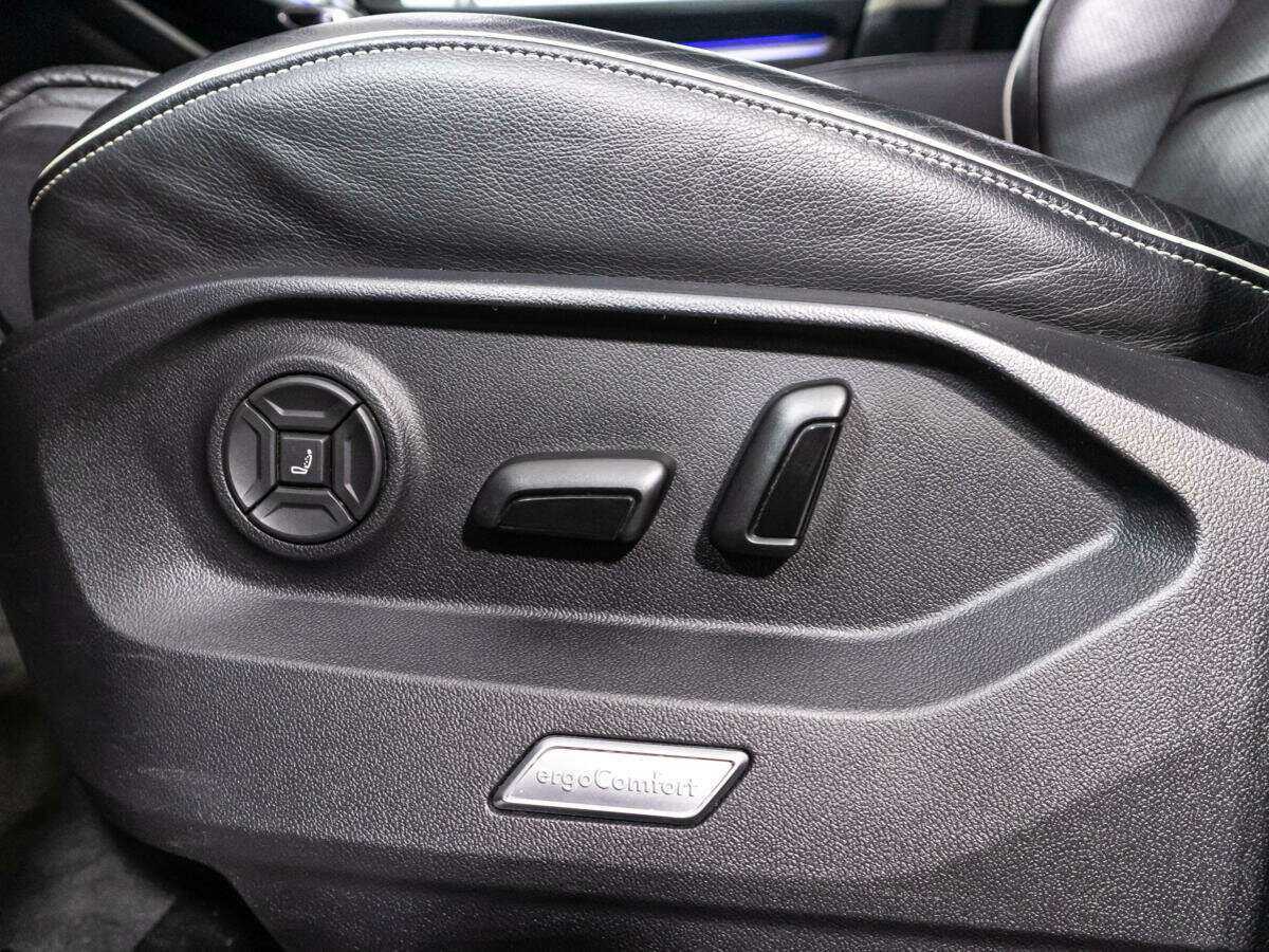 Купить Volkswagen Touareg, 2018, 180 315 км, фото №16