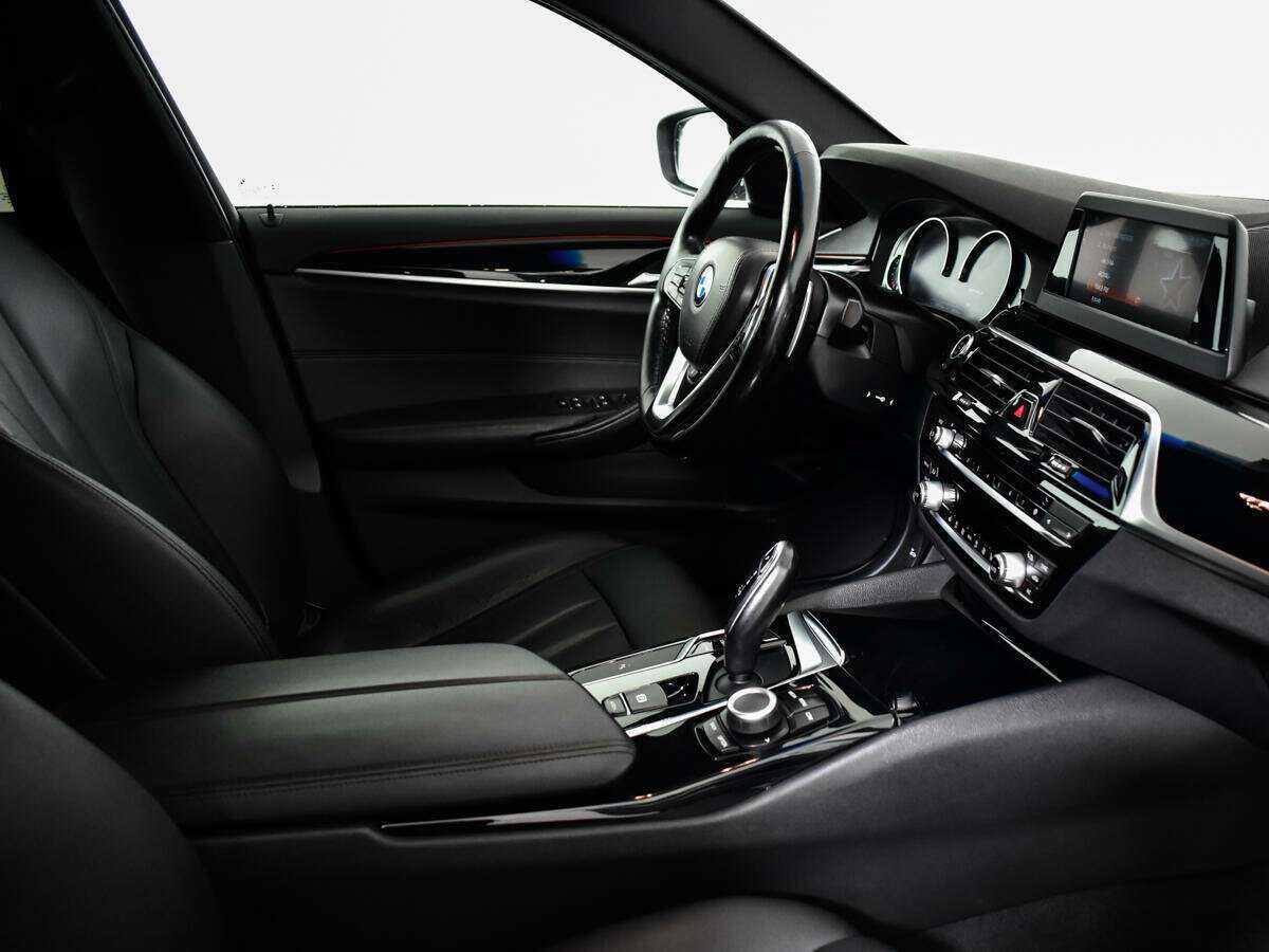 Купить BMW 5 серии 520d xDrive, 2018, 108 008 км, фото №7