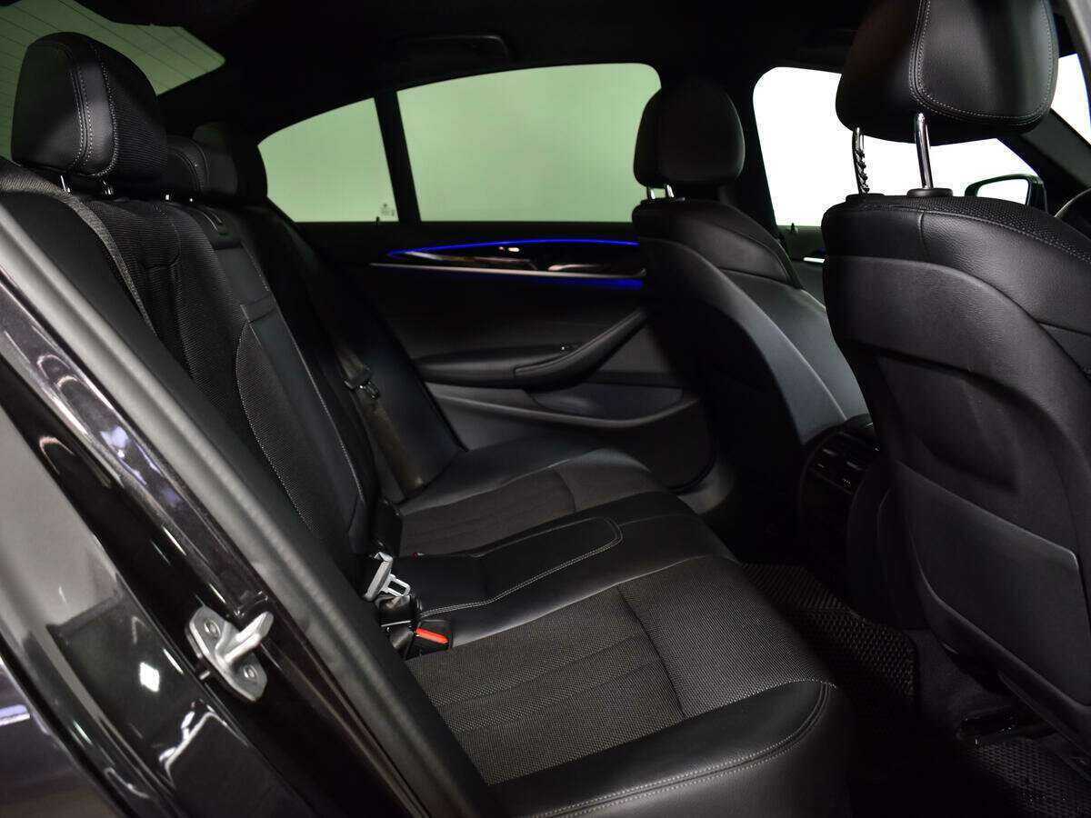 Купить BMW 5 серии 520d, 2019, 79 785 км, фото №10
