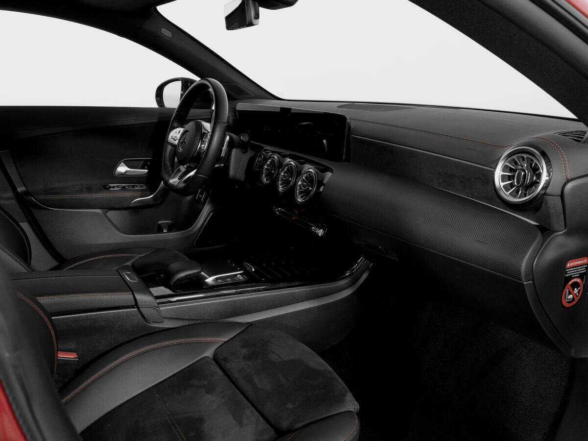 Купить Mercedes-Benz CLA 200, 2020, 45 000 км, фото №9