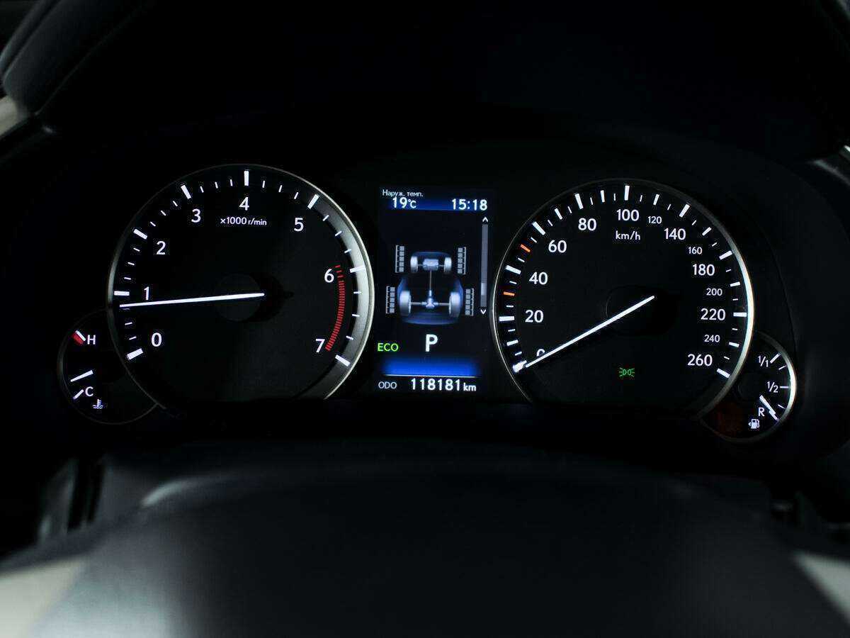 Купить Lexus RX 200t, 2017, 117 650 км, фото №11