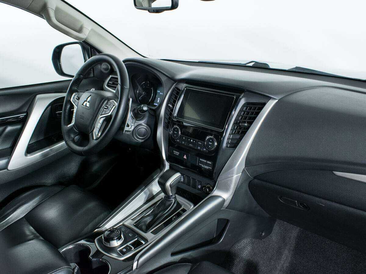 Купить Mitsubishi Pajero Sport, 2019, 94 350 км, фото №9