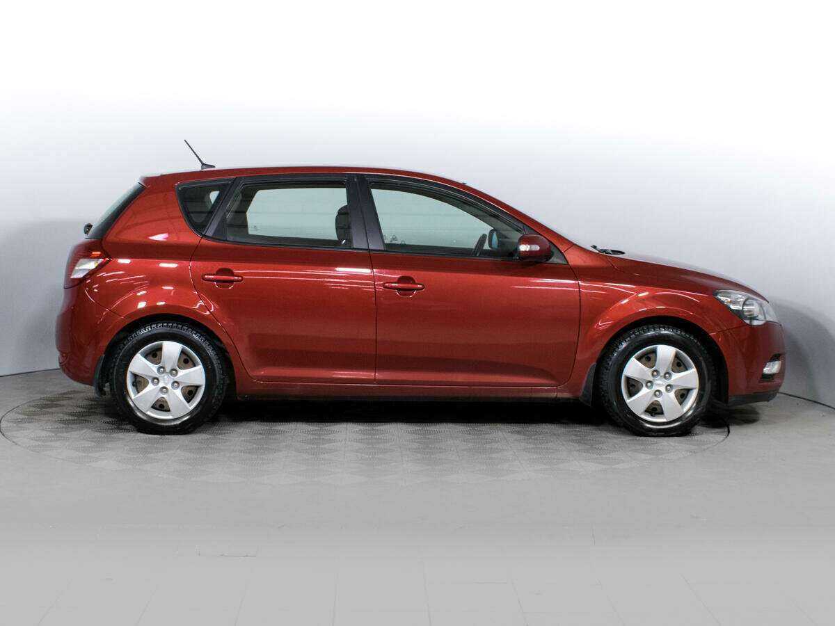 Купить Kia Ceed, 2010, 134 981 км, фото №4