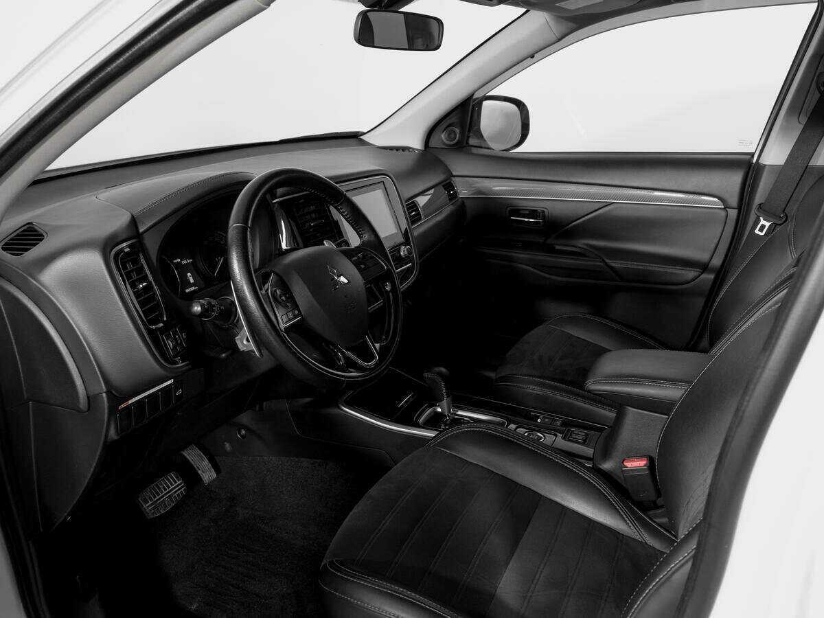 Купить Mitsubishi Outlander, 2021, 43 837 км, фото №16